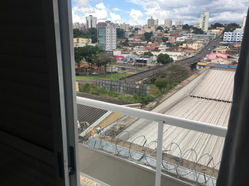 Apartamento à venda Distrito Industrial com 66m² e 2 quartos por R$ 11.940.000 - 1302921615-vista-av-rndon-varanda-suite.jpeg
