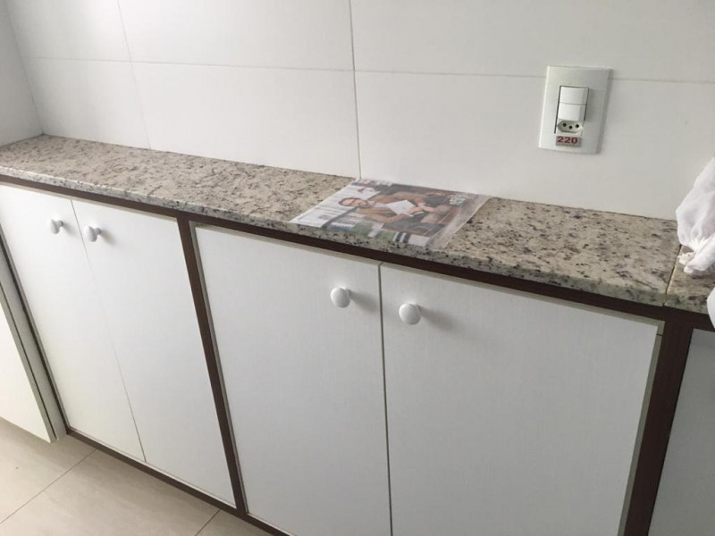Apartamento à venda Distrito Industrial com 66m² e 2 quartos por R$ 11.940.000 - 560707433-armarios-cozinha-2.jpeg
