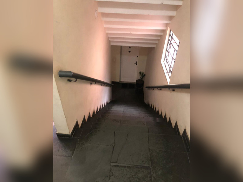 Apartamento à venda Conceição com 45m² e 2 quartos por R$ 185.000 - escada-de-entrada.jpg