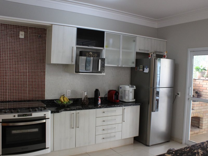 Casa de condomínio à venda Ipanema das Pedras com 473m² e 4 quartos por R$ 1.400.000 - 72929386-img-1532.JPG