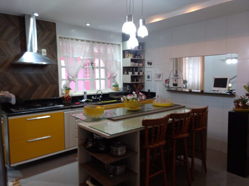 Casa de condomínio à venda Vargem Grande com 560m² e 3 quartos por R$ 950.000 - 1881813631-whatsapp-image-2020-12-11-at-16.jpeg
