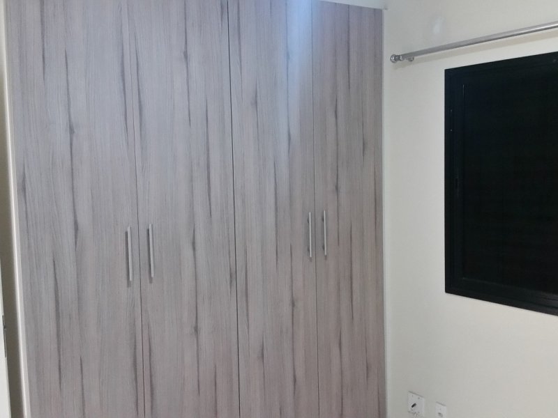 Apartamento à venda Parque Nossa Senhora da Candelaria com 70m² e 2 quartos por R$ 250.000 - 1438762591-quarto-casal-com-armario-planejado.jpg