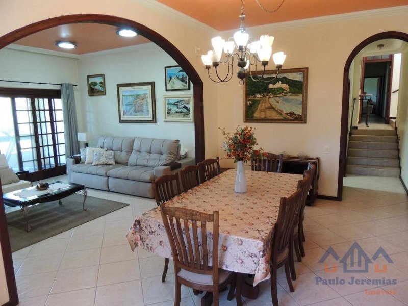 Casa de condomínio à venda Itacorubi com 410m² e 4 quartos por R$ 1.800.000 - 1379558858-b54b2a2b-520d-43b5-a967-47134c7bbe89.jpeg