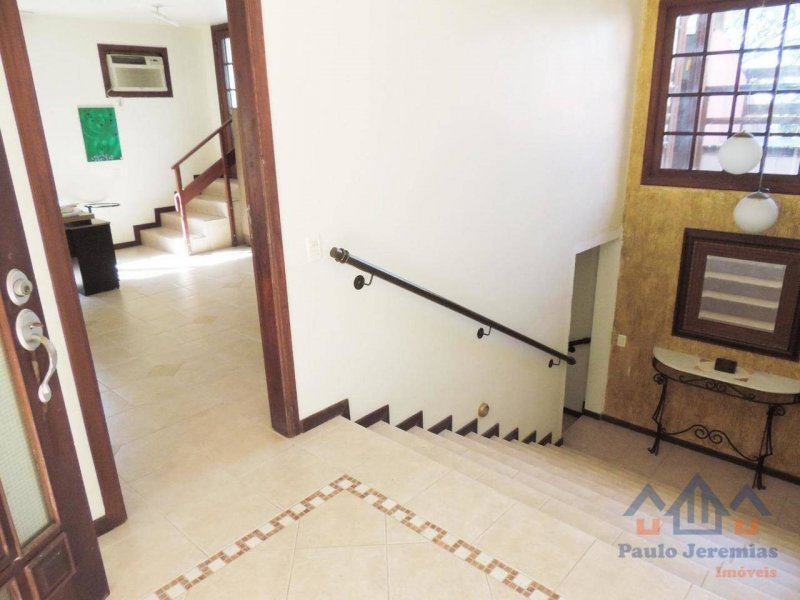 Casa de condomínio à venda Itacorubi com 410m² e 4 quartos por R$ 1.800.000 - 611471219-bc3929b3-7a82-45e3-8f5b-a7bb3a98e92e.jpeg