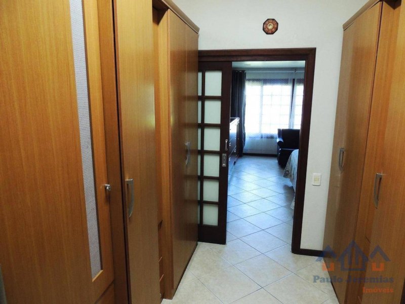 Casa de condomínio à venda Itacorubi com 410m² e 4 quartos por R$ 1.800.000 - 803677749-4fa3dc00-7db6-4944-b651-53e6b0276063.jpeg