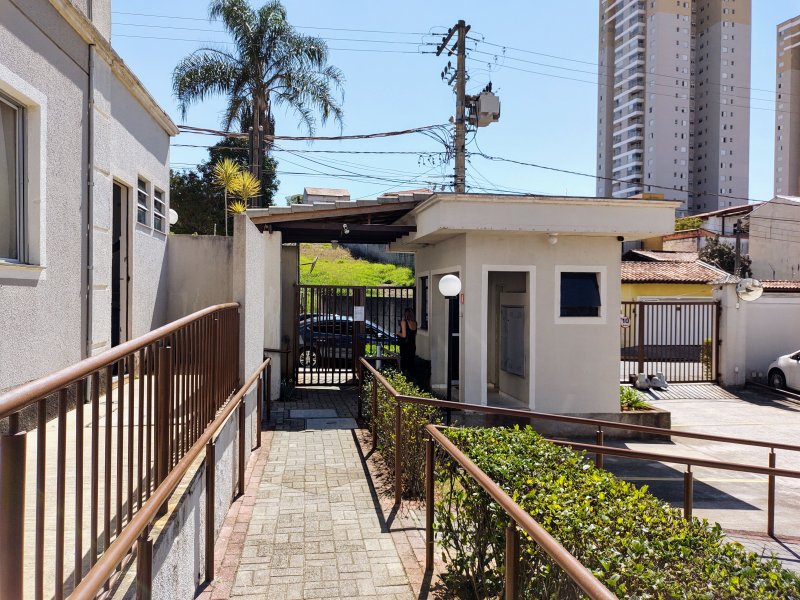 Apartamento à venda Vila Santana com 52m² e 2 quartos por R$ 199.900 - 612281218-img-20200829-110631285.jpg
