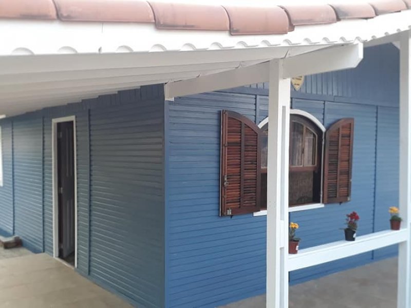 Casa à venda Cachoeira com 145m² e 3 quartos por R$ 350.000 - 371688143-frente-e-lateral-com-janela-aberta.jpg