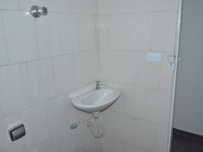 Casa à venda Vila Itapoan com 200m² e 1 quarto por R$ 400.000 - 1483972539-casa-03-miracema-7.JPG