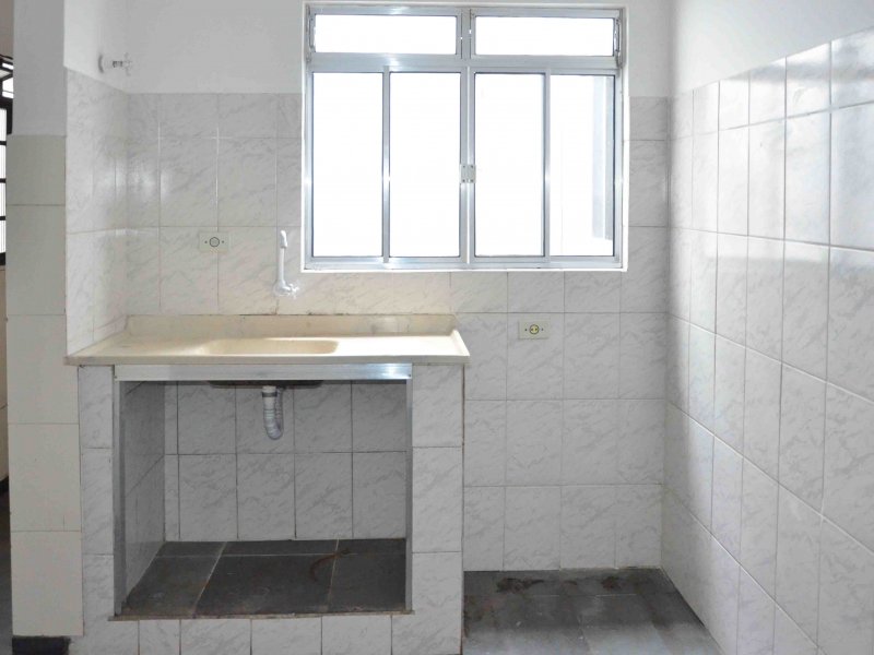 Casa à venda Vila Itapoan com 200m² e 1 quarto por R$ 400.000 - 1557144145-casa-02-miracema-8.jpg