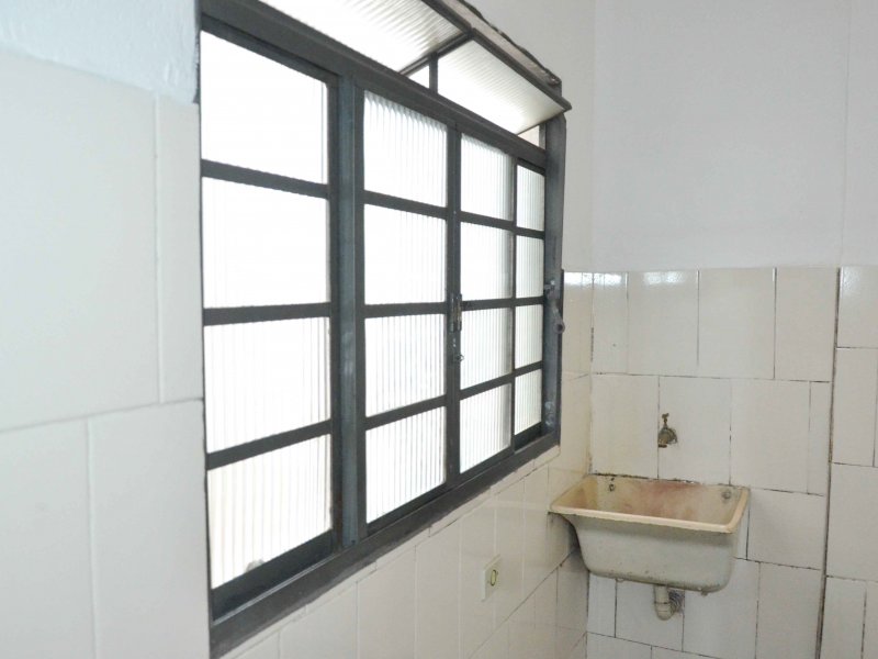 Casa à venda Vila Itapoan com 200m² e 1 quarto por R$ 400.000 - 1944020860-casa-02-miracema-15.jpg