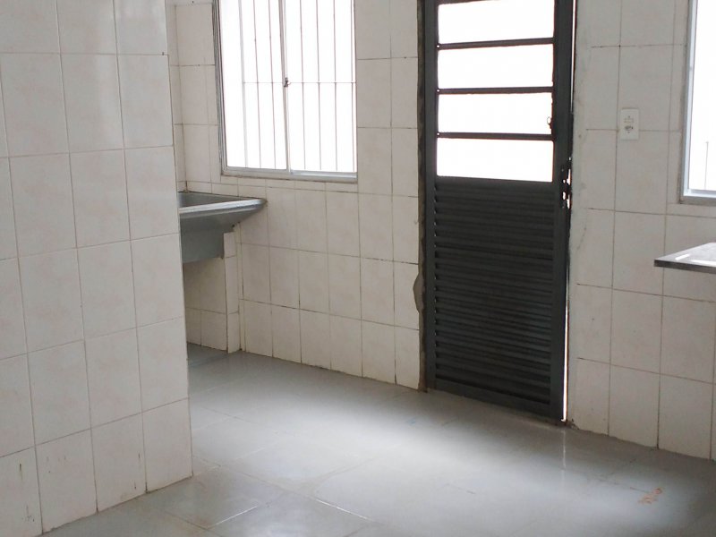 Casa à venda Vila Itapoan com 200m² e 1 quarto por R$ 400.000 - 1968201473-copia-de-img-20191219-wa0096.jpeg