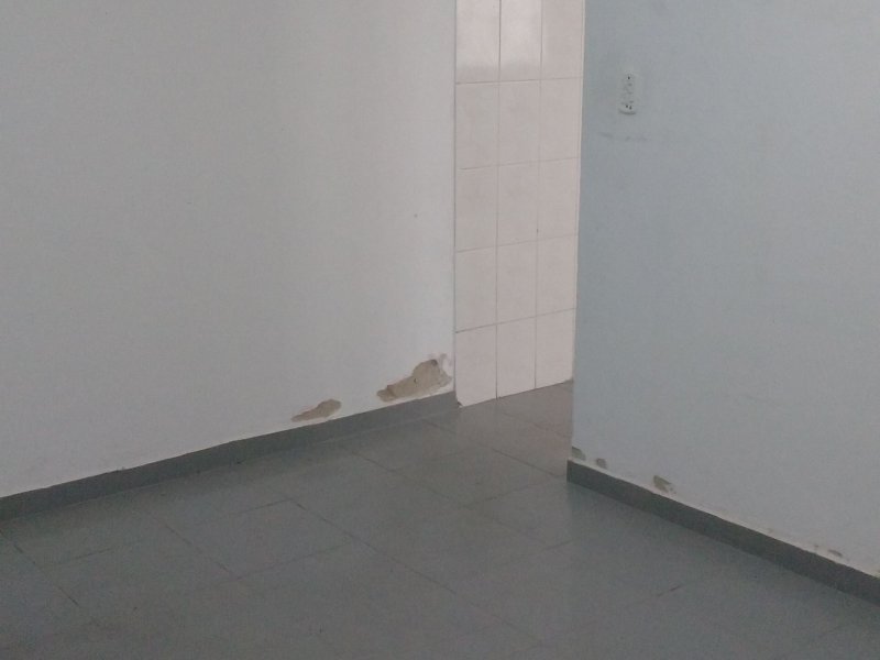 Casa à venda Vila Itapoan com 200m² e 1 quarto por R$ 400.000 - 1977955501-img-20191220-wa0004.jpeg
