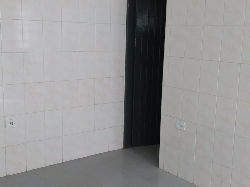 Casa à venda Vila Itapoan com 200m² e 1 quarto por R$ 400.000 - 2119820346-img-20191219-wa0094.jpeg