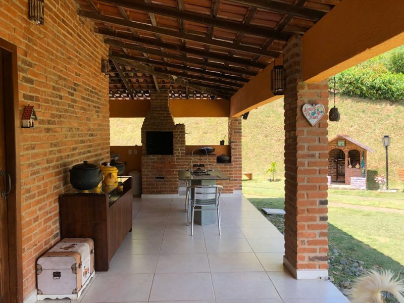 Chácara à venda Centro com 3600m² e 4 quartos por R$ 599.000 - 2020325425-69d22bca-ac0a-4a1f-93f6-ed59ce30e69f.jpeg