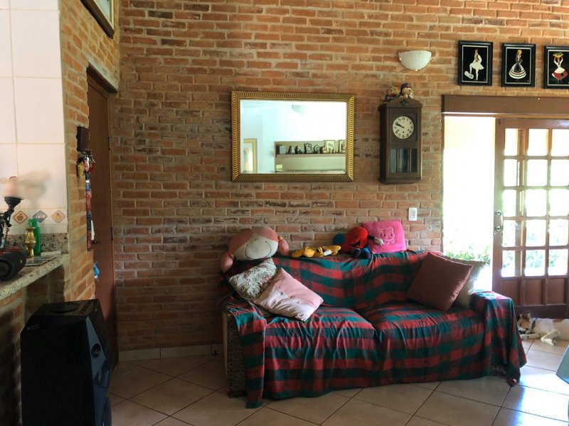 Chácara à venda Centro com 3600m² e 4 quartos por R$ 599.000 - 2058354868-1af1ad8d-b9c4-419a-bc07-fbc51d7bb91e.jpeg