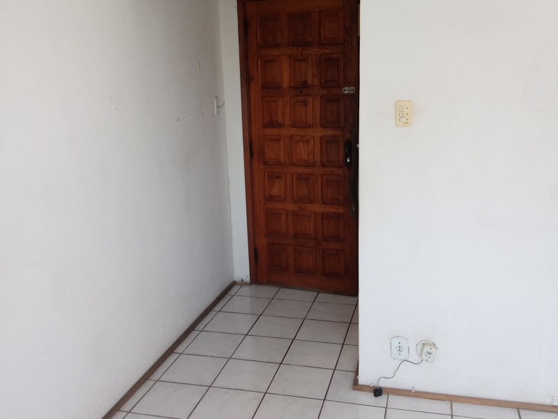 Apartamento à venda Irajá com 55m² e 2 quartos por R$ 129.000 - 1290289472-20200926-130426.jpg