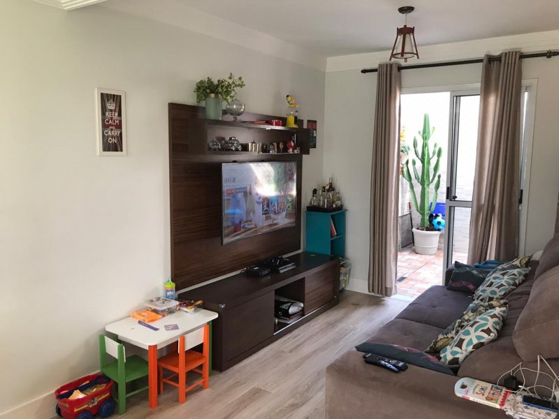 Casa de condomínio à venda Granja Viana com 75m² e 2 quartos por R$ 330.000 - 1692137938-4c0636be-2708-4770-b75f-af6114103a00.jpeg