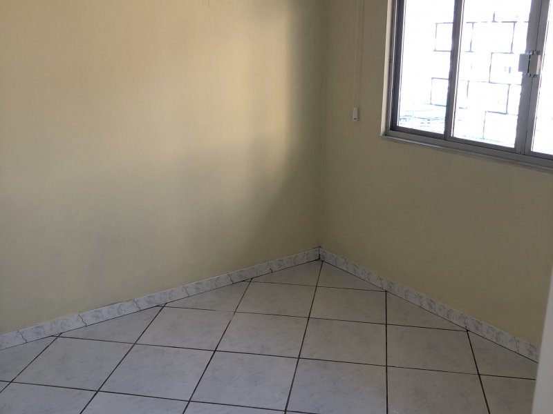 Casa à venda Agronômica com 230m² e 3 quartos por R$ 695.000 - 609009208-cec2c643-571c-4b77-aa79-44ed639473ba.jpeg