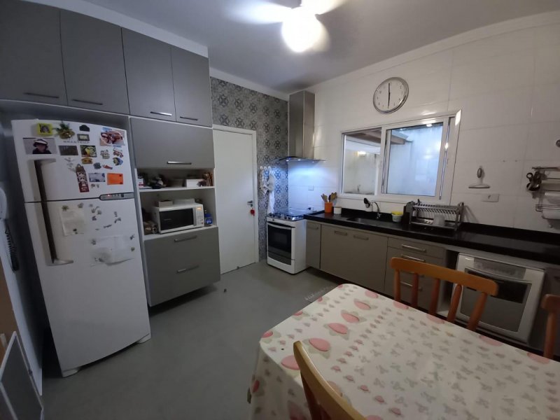 imóvel com 119m² - Vila Areaoa  - Taubaté