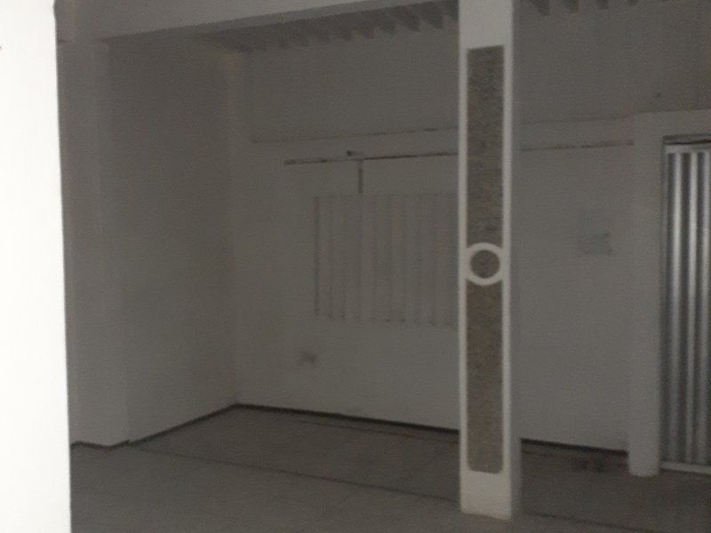 Casa à venda Parque Dois Irmãos com 225m² e 4 quartos por R$ 290.000 - 1242196468-garagem2.jpg