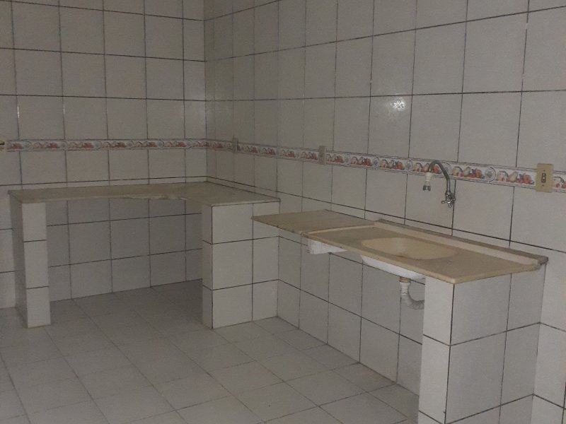 Casa à venda Parque Dois Irmãos com 225m² e 4 quartos por R$ 290.000 - 898322323-cozinha2.jpg