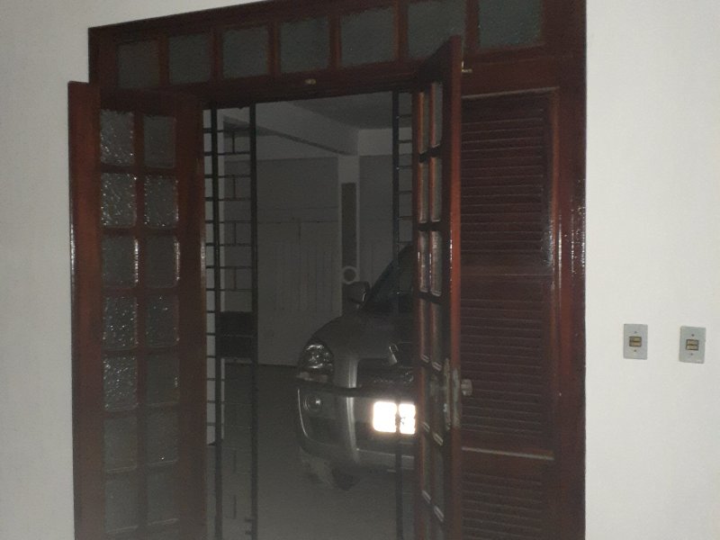 Casa à venda Parque Dois Irmãos com 225m² e 4 quartos por R$ 290.000 - 928072949-garagem1.jpg