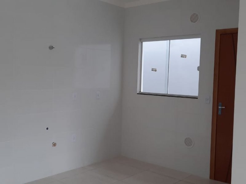 Casa à venda Quinta dos Acorianos com 71m² e 2 quartos por R$ 200.000 - 149156484-cozinha.JPG