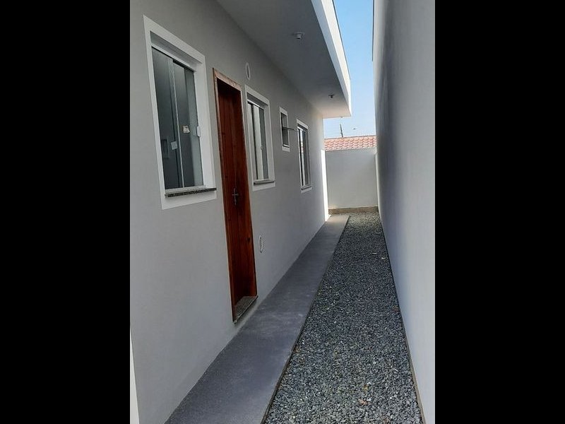 Casa à venda Quinta dos Acorianos com 71m² e 2 quartos por R$ 200.000 - 1852984528-corredor-fora.jpg