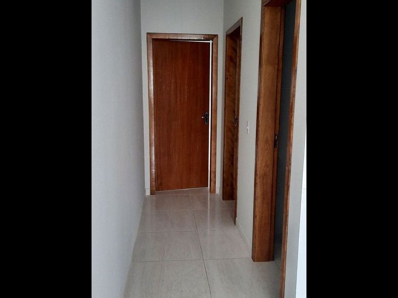 Casa à venda Quinta dos Acorianos com 71m² e 2 quartos por R$ 200.000 - 2125465404-corredor-interno.jpg