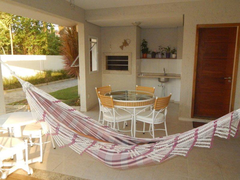 Casa à venda Lagoa Pequena com 257m² e 4 quartos por R$ 2.650.000 - 476885196-espaco-gourmet.jpg