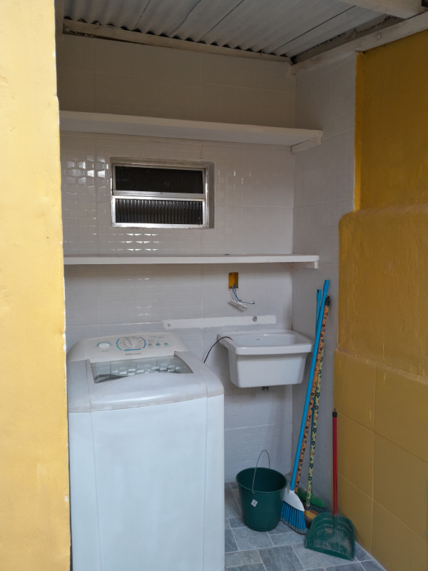 Casa à venda Guilhermina com 70m² e 2 quartos por R$ 370.000 - 781384282-20230504-160242.jpg