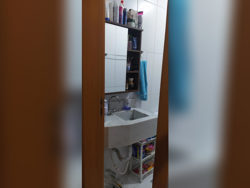 Apartamento à venda Jardim Santo Antônio com 49m² e 2 quartos por R$ 270.000 - banheiro-2.jpg