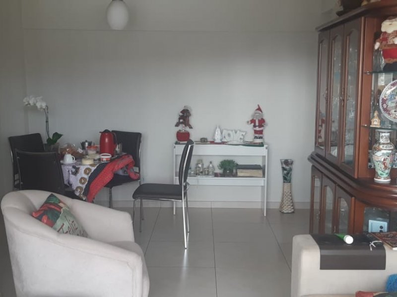 imóvel com 86m² - Zona 01 - Maringá