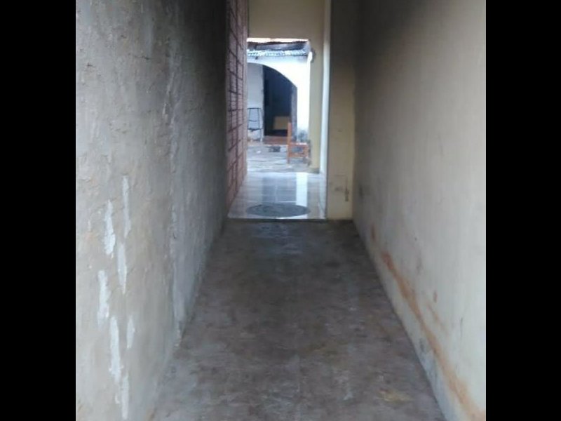Casa à venda Catuai com 250m² e 4 quartos por R$ 140.000 - 691325527-a2c016fc-b953-4e38-9ee1-8859956611b6.jpg