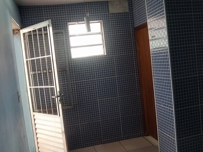 Apartamento para alugar Jardim dos Manacás com 40m² e 1 quarto por R$ 650 - 1473162199-img-20201210-wa0008.jpg
