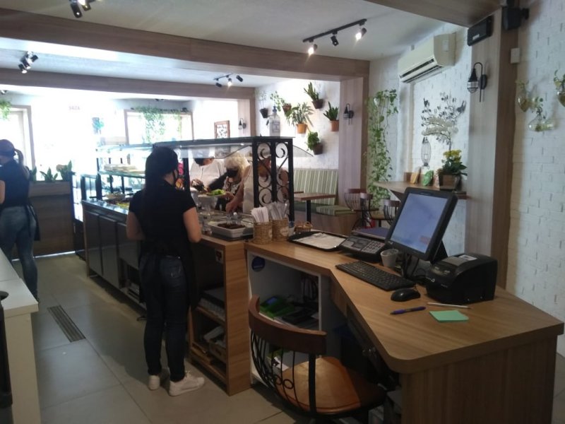 Comercial à venda Centro com 100m² e  quartos por R$ 200.000 - 1628447508-whatsapp-image-2020-12-16-at-10.jpeg