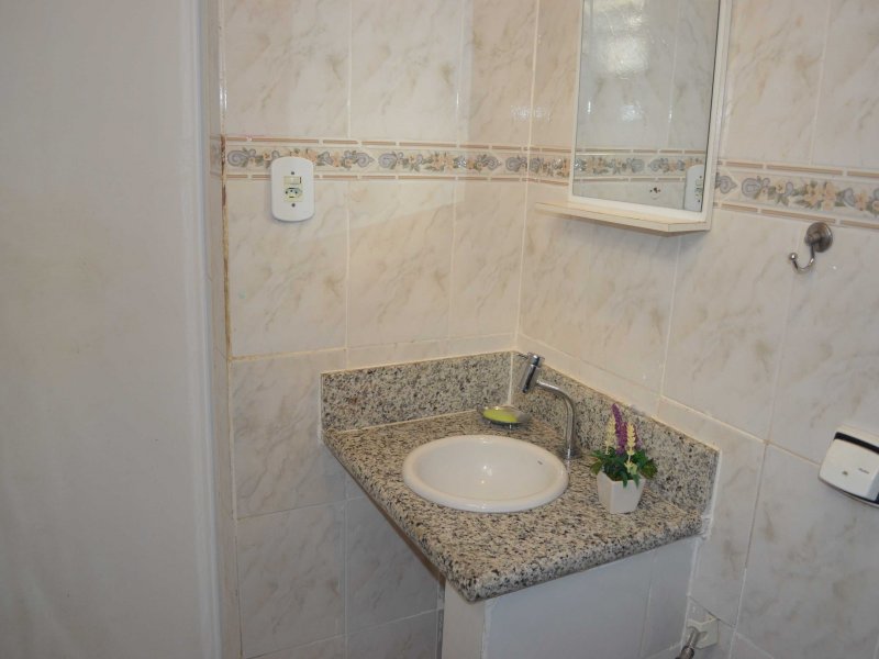Casa à venda Vila Isabel com 131m² e 3 quartos por R$ 700.000 - 999006266-17.JPG
