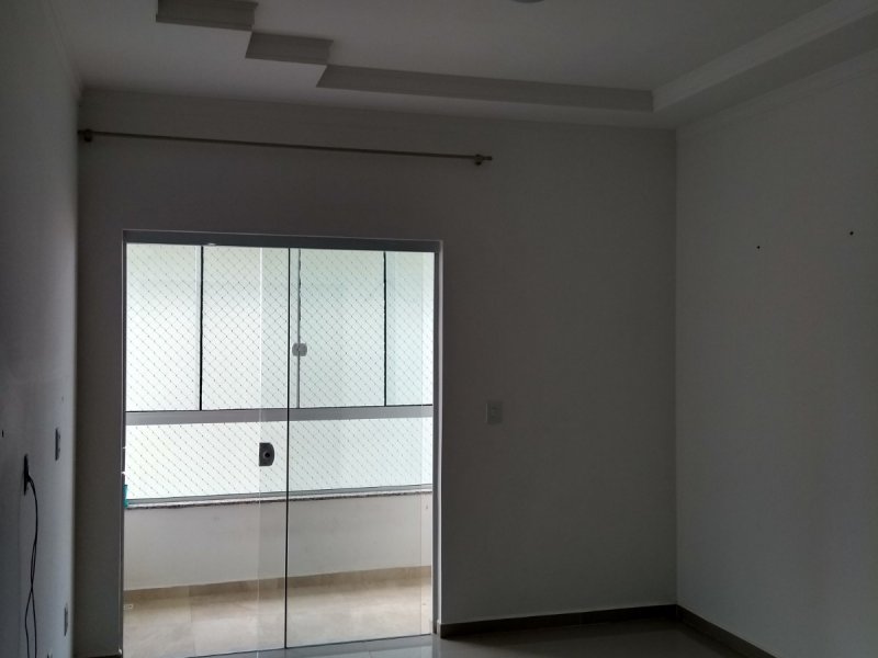 Apartamento à venda Ingleses Centro com 68m² e 2 quartos por R$ 305.000 - 1267546755-img-20201122-162838436-hdr.jpg