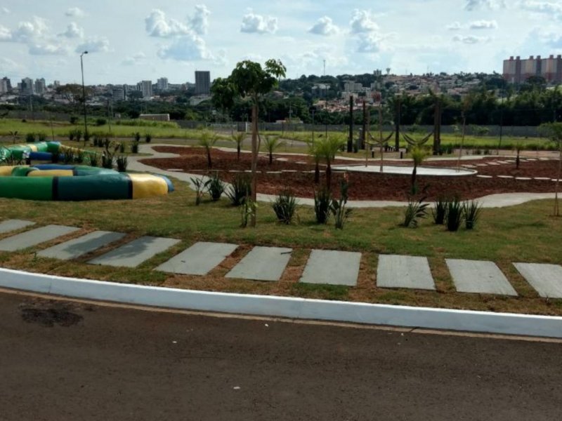 Terreno à venda Vila Cordenonsi com 520m² e  quartos por R$ 355.000 - 1295416160-72efa749-0e05-460a-8e97-677182bdb72e.jpg