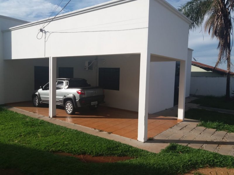 Comercial à venda Parque do Mirante com 264m² e  quartos por R$ 750.000 - 1842413620-foto-de-leonardo-almada-3.jpg