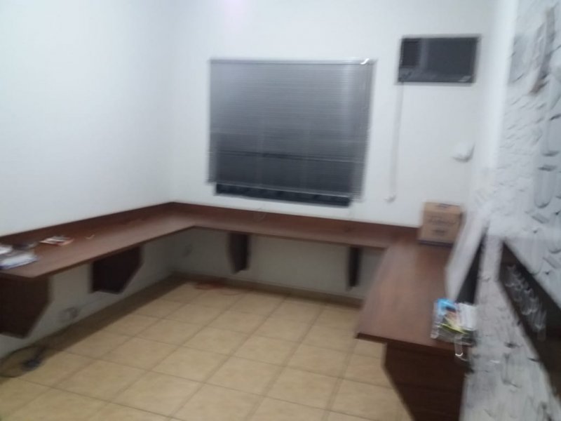 Comercial à venda Parque do Mirante com 264m² e  quartos por R$ 750.000 - 967661797-foto-de-leonardo-almada.jpg