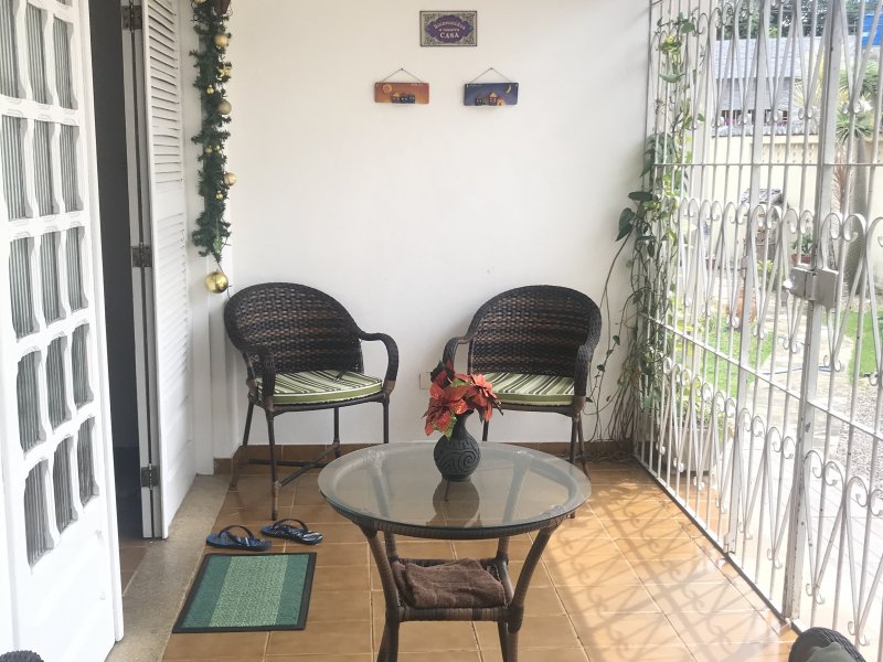 Casa à venda Apipucos  com 220m² e 4 quartos por R$ 850.000 - 77587073-6cc6908c-92d9-404f-9287-4b3210789c46.jpeg