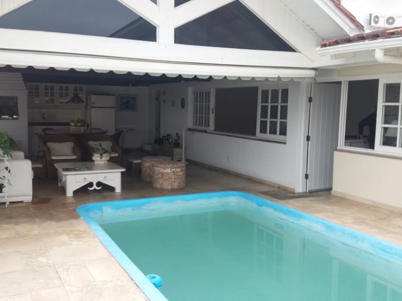 Casa à venda Itaguaçu com 360m² e 3 quartos por R$ 1.400.000 - 541335026-47701820-7ec2-4c24-9467-e94bd3e7b938.jpeg
