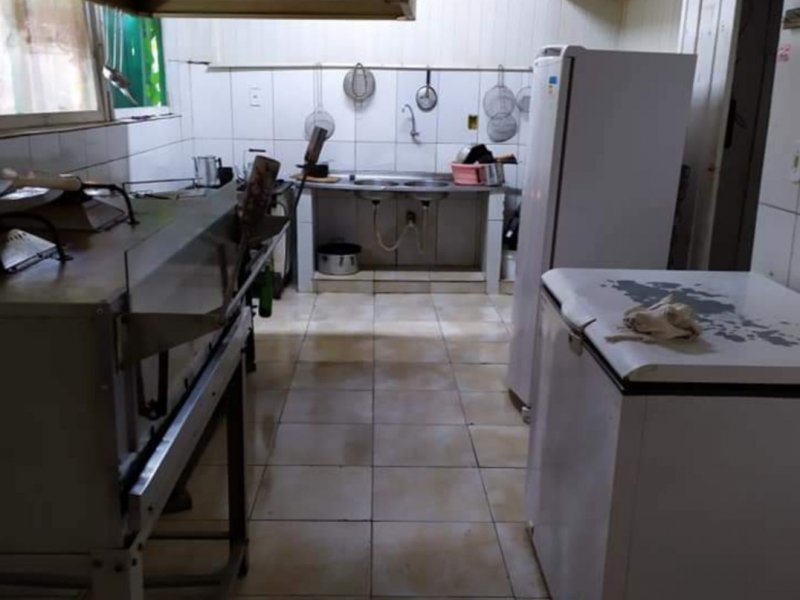 Comercial à venda Ilha do mel com 600m² e  quartos por R$ 2.500.000 - 138226738-img-20201228-120109.jpg