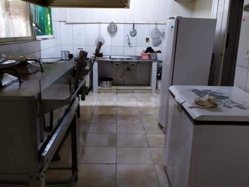 Comercial à venda Ilha do mel com 600m² e  quartos por R$ 2.500.000 - 705729743-img-20201228-120122.jpg