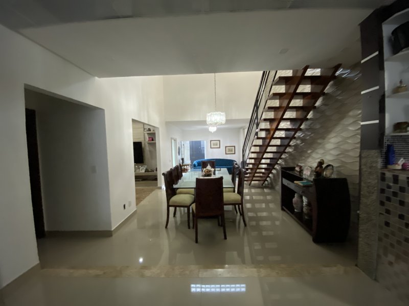 Casa de condomínio à venda Jardim Planalto com 330m² e 4 quartos por R$ 799.000 - 1225138749-68e3264f-9c1a-453a-b274-02dfa20c10a4.jpeg