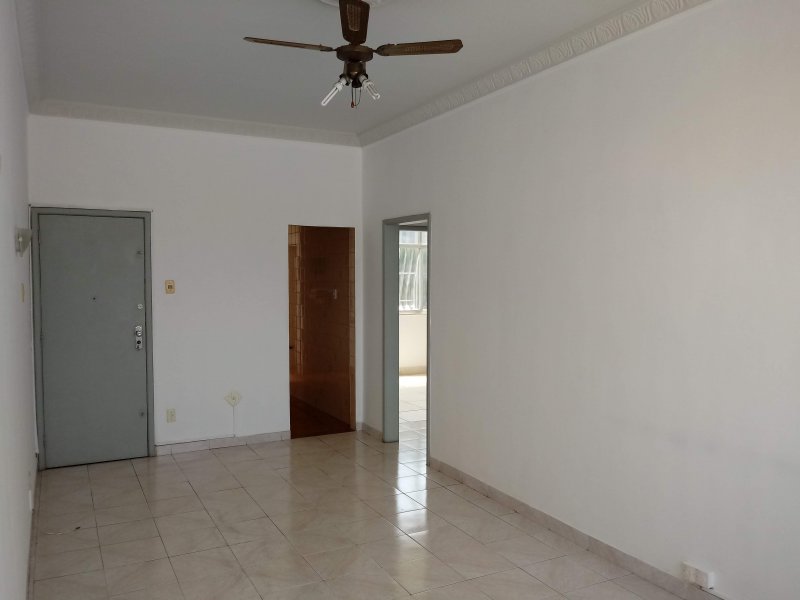 Apartamento à venda Centro com 66m² e 2 quartos por R$ 270.000 - 236133058-20180918-110233.jpg