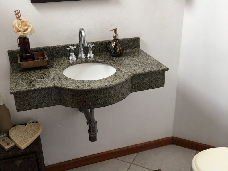 Casa de condomínio à venda Lagoa da Conceição com 360m² e 4 quartos por R$ 1.750.000 - 202822197-d32dde09-ebd3-4fbe-84e7-82dd7a482920.jpeg
