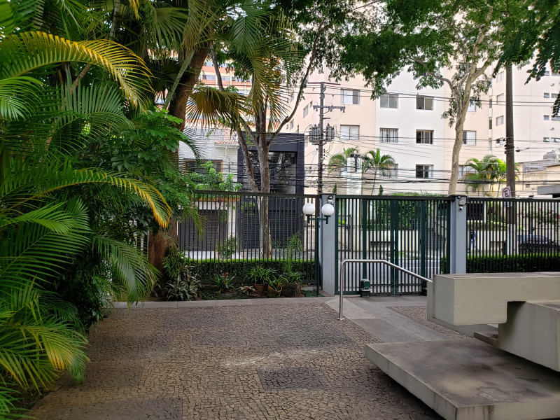 Apartamento à venda Itaim Bibi com 128m² e 3 quartos por R$ 1.200.000 - saida-para-rua-foto1.jpg