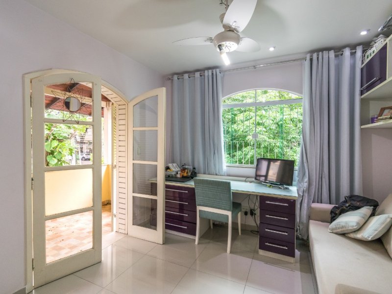 Casa à venda Tijuca com 250m² e 3 quartos por R$ 2.400.000 - 1982340736-48dafa97-6b32-4d52-b96a-faf193322695.jpeg